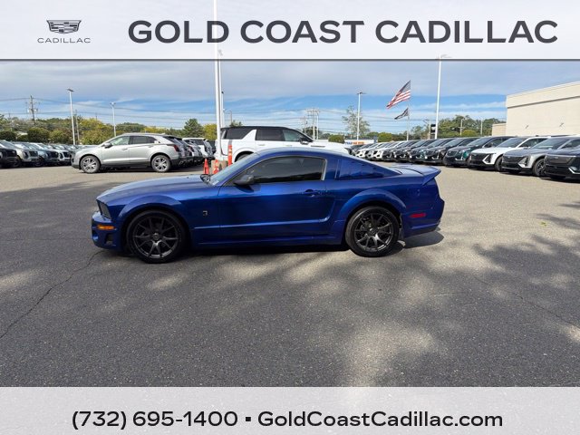 Used 2005 Ford Mustang GT Premium RWD image 2