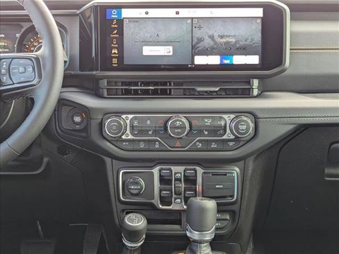New 2026 Jeep Gladiator Mojave AWD/4WD image 12