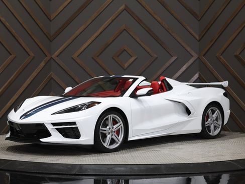 Used 2024 Chevrolet Corvette Stingray Premium Conv w/ Z51 Performance Package image 3
