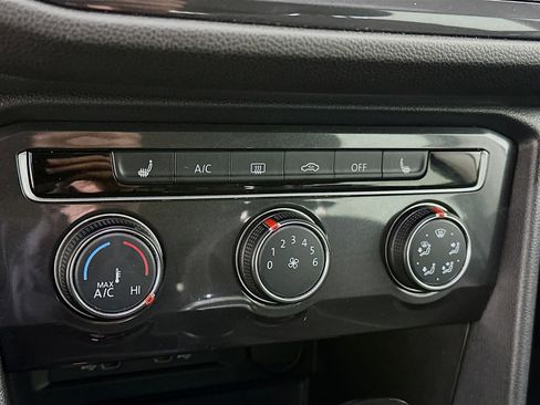 Used 2024 Volkswagen Tiguan S image 22