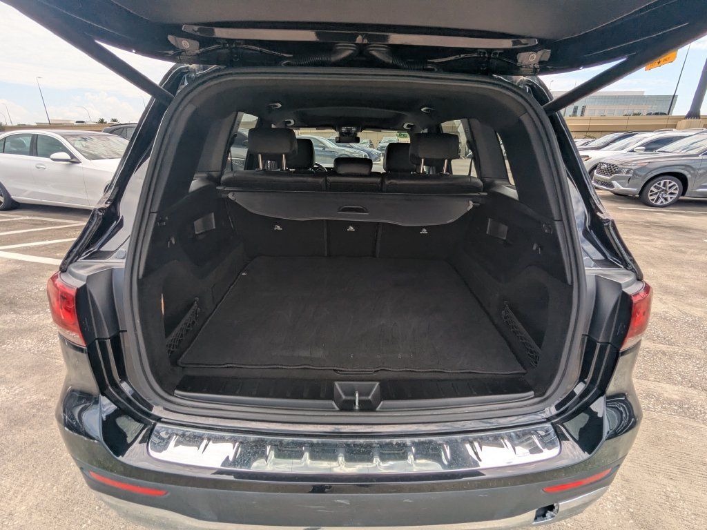 Used 2022 Mercedes-Benz GLB 250 4MATIC w/ Premium Package Lite image 24