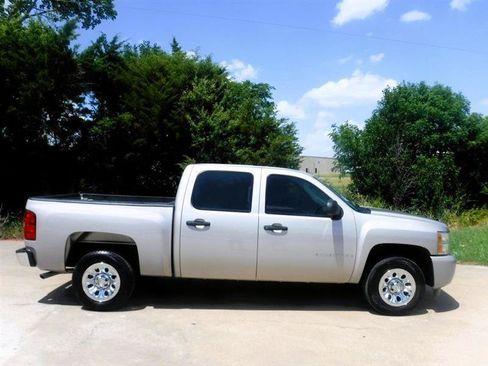 Used 2007 Chevrolet Silverado 1500 W/T RWD image 4