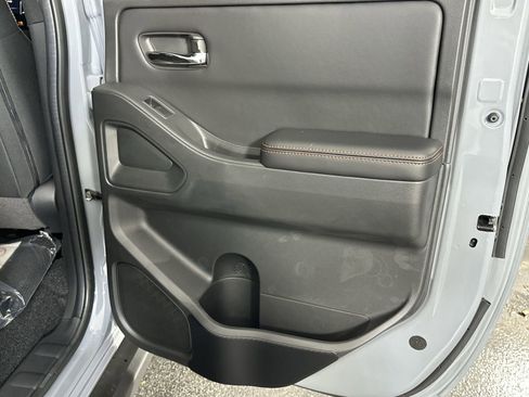 New 2025 Nissan Frontier PRO-4X w/ Interior Protection Package image 37