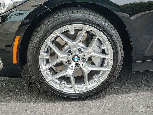Used 2025 BMW 330i Sedan RWD image 9