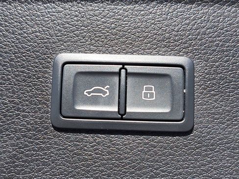 Used 2023 Audi Q5 2.0T Premium Plus w/ Premium Plus Package image 13