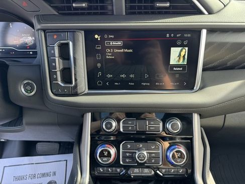 Used 2024 GMC Yukon XL Denali w/ Denali Reserve Package image 18