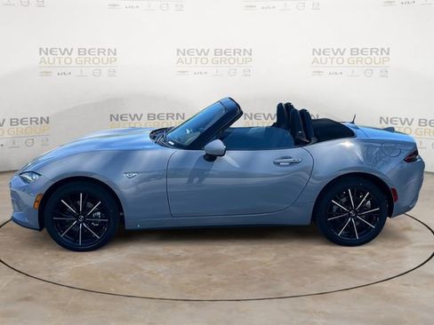 New 2026 MAZDA MX-5 Miata Grand Touring RWD image 2