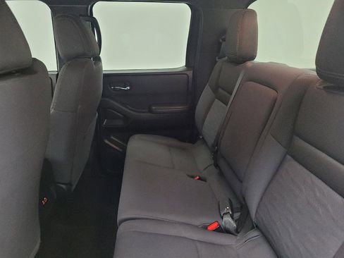 Used 2023 Nissan Frontier SV w/ Midnight Edition Package RWD image 18