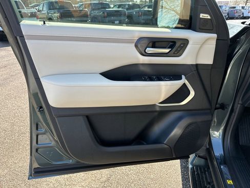 New 2026 Nissan Armada Platinum Reserve AWD/4WD image 10