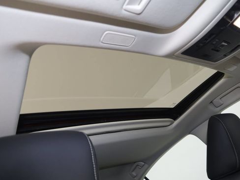 Used 2024 Lexus ES 350 image 10