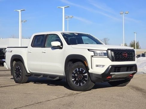 Used 2023 Nissan Frontier Pro-X w/ Tow Package image 2