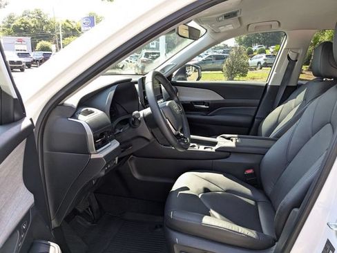 Used 2024 Toyota Grand Highlander FWD image 26