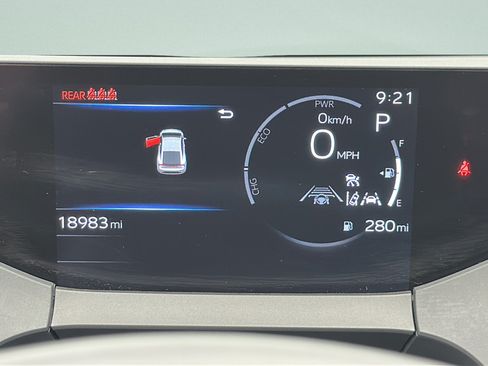 Used 2025 Toyota Prius LE FWD image 15