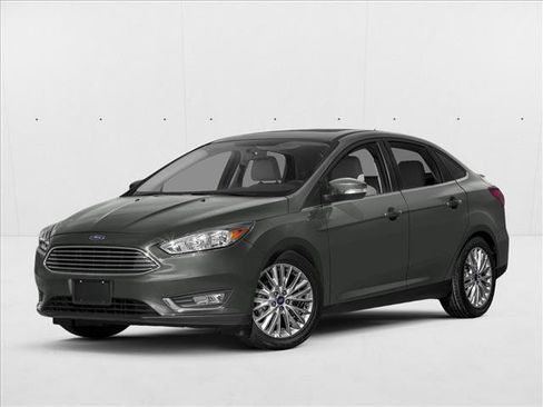 Used 2018 Ford Focus Titanium FWD image 1