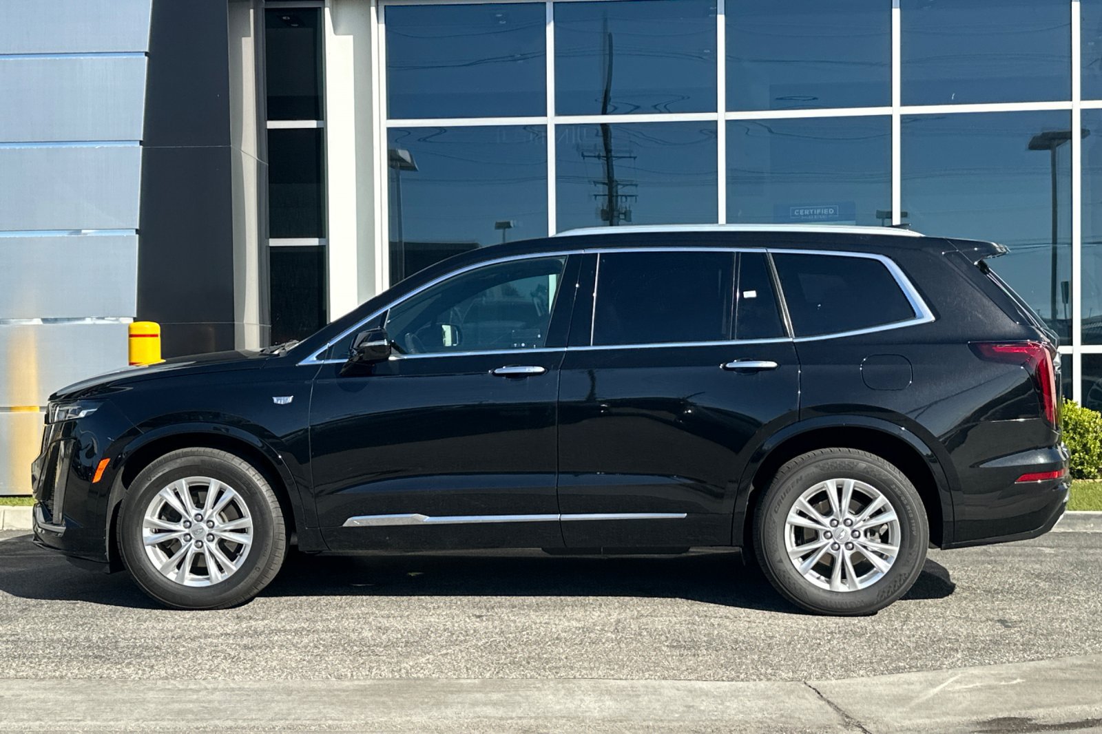 Used 2024 Cadillac XT6 Luxury FWD image 7
