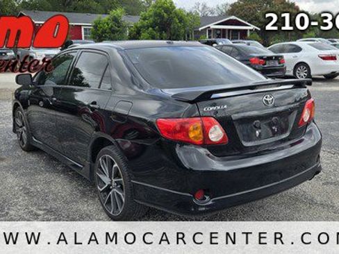 Used 2010 Toyota Corolla S image 3