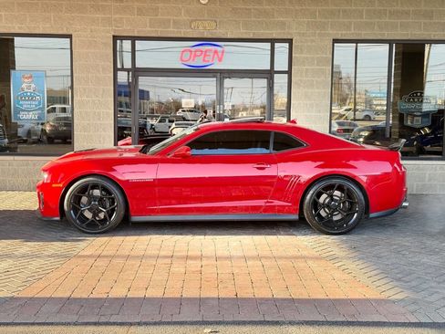 Used 2013 Chevrolet Camaro ZL1 image 63