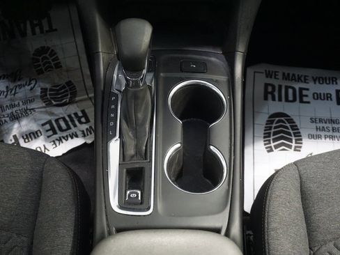 Used 2022 Chevrolet Equinox LT image 31