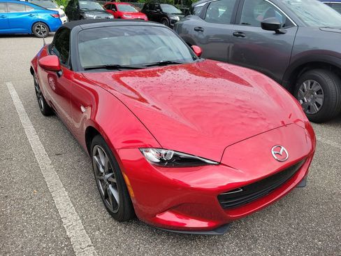Used 2016 MAZDA MX-5 Miata Grand Touring RWD image 2