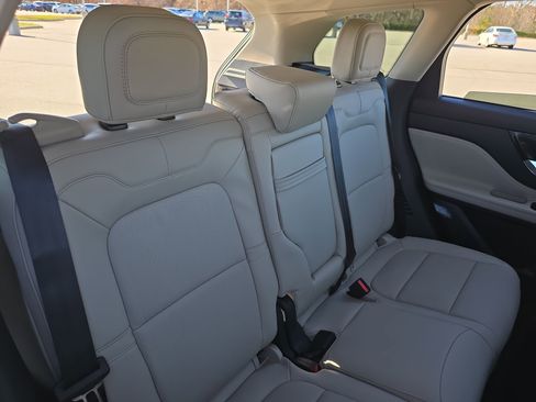 New 2026 Lincoln Corsair Reserve image 12