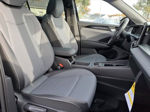 New 2026 Volkswagen Tiguan SE R-Line image 6