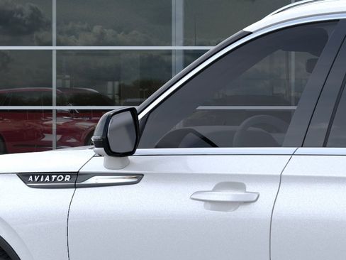 New 2026 Lincoln Aviator AWD image 20