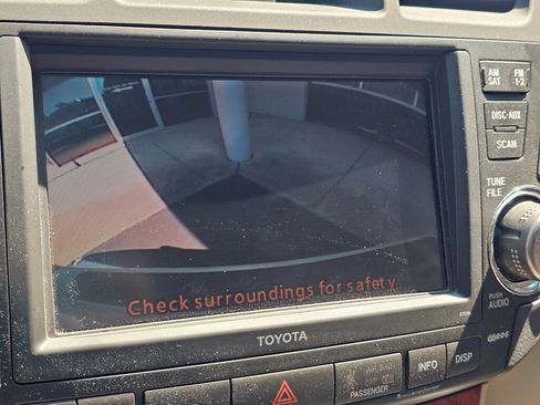 Used 2010 Toyota Highlander Limited AWD/4WD image 21
