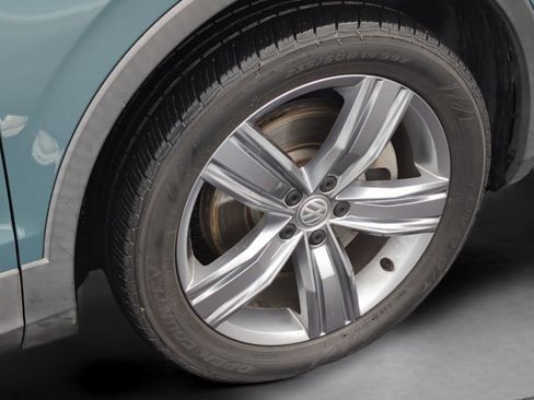 Used 2020 Volkswagen Tiguan SEL image 14