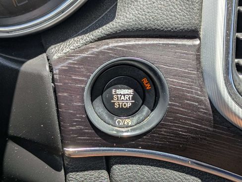 Used 2018 Jeep Grand Cherokee Summit AWD/4WD image 36