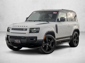 Used 2023 Land Rover Defender 90 X-Dynamic SE video 1