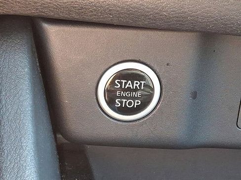 Certified 2021 Nissan Rogue SV AWD/4WD image 25