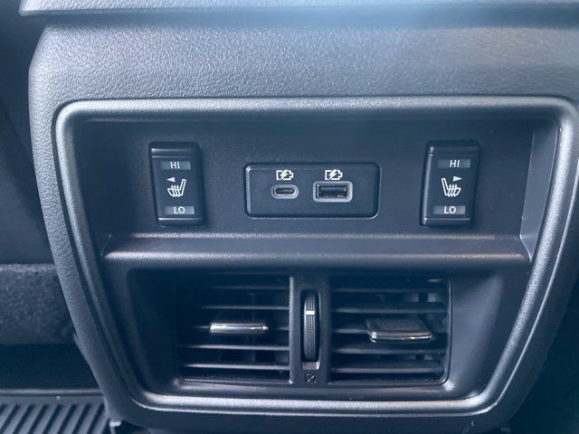 Used 2024 Nissan Murano SL FWD image 7