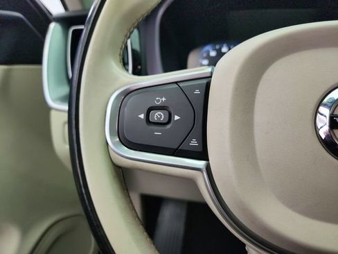 Used 2018 Volvo XC60 T6 Momentum w/ Advanced Package AWD/4WD image 18