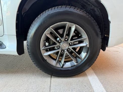 Used 2012 Lexus GX 460 AWD/4WD image 47