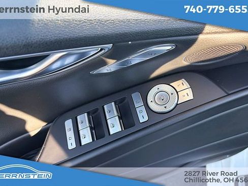Used 2023 Genesis G80 2.5T AWD/4WD image 12