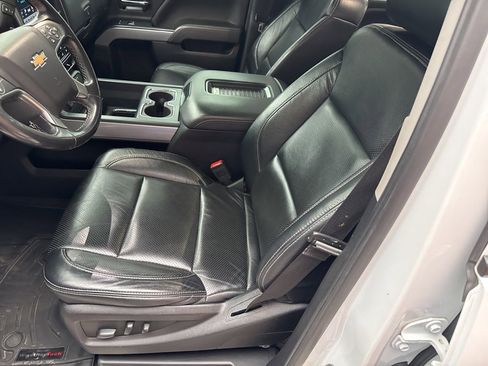 Used 2019 Chevrolet Silverado 2500 LT image 25