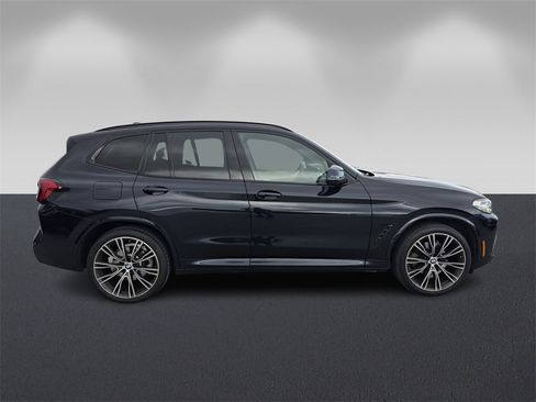 Certified 2024 BMW X3 sDrive30i w/ M Sport Package image 3