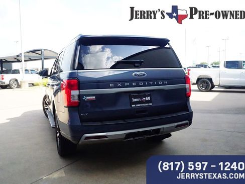 Used 2023 Ford Expedition XLT RWD image 4