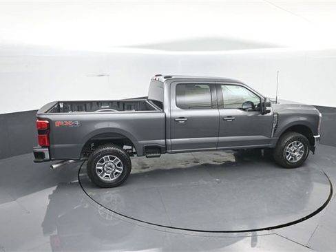 New 2026 Ford F250 Lariat w/ FX4 Off-Road Package image 22