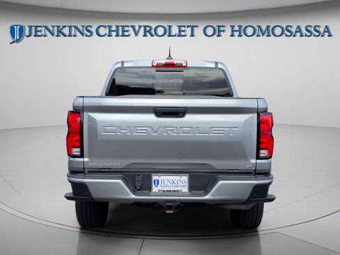 Used 2024 Chevrolet Colorado LT w/ LT Convenience Package III RWD image 6