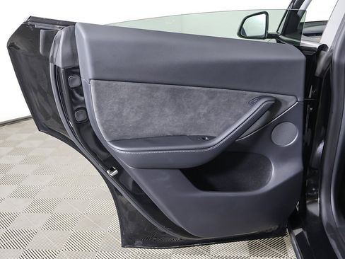 Used 2023 Tesla Model Y Long Range image 26