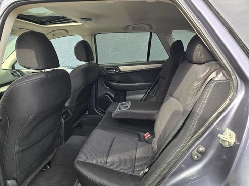 Used 2016 Subaru Outback 2.5i Premium image 8