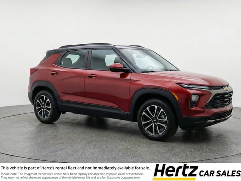 Used 2025 Chevrolet TrailBlazer LT image 1