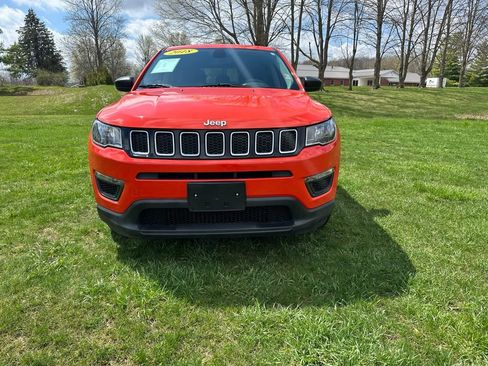 Used 2018 Jeep Compass Sport image 8