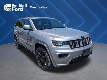 Used 2020 Jeep Grand Cherokee Altitude