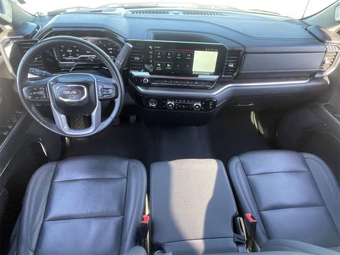 Used 2024 GMC Sierra 1500 SLT image 15