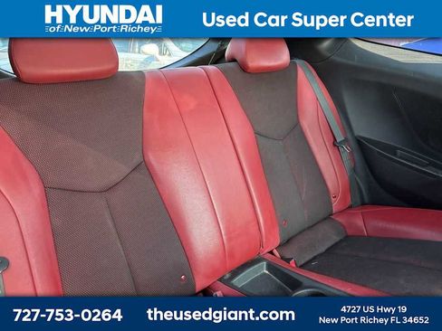 Used 2012 Hyundai Veloster w/ Style Pkg FWD image 9