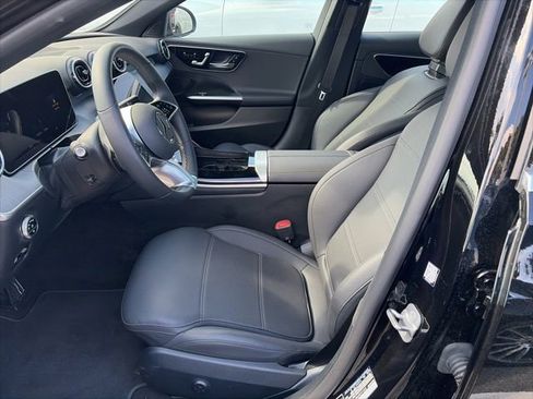 Used 2025 Mercedes-Benz C 300 Sedan image 6