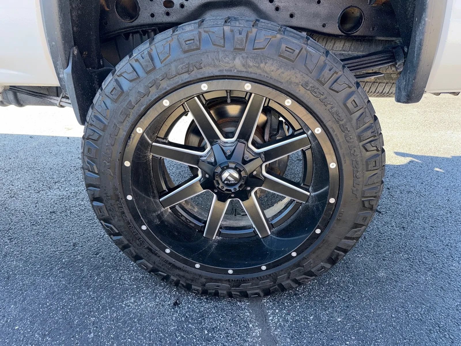 Used 2016 GMC Sierra 2500 Denali w/ Duramax Plus Package AWD/4WD image 11
