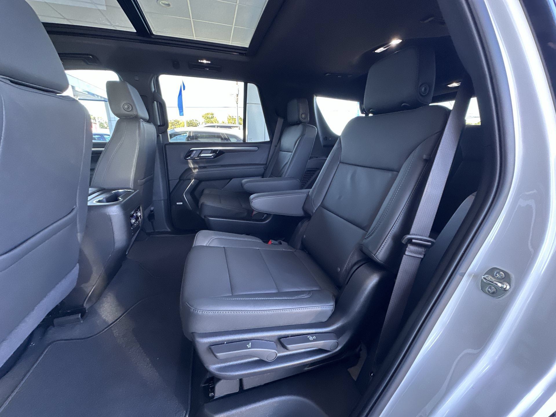 New 2027 Chevrolet Tahoe Z71 w/ Comfort Package AWD/4WD image 26